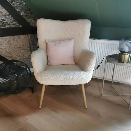Malu In Ferienhaus Bremm